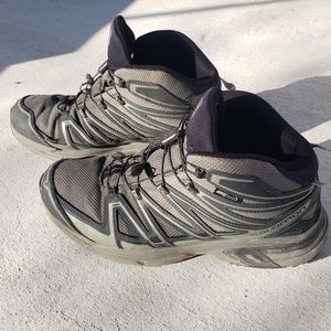 Salomon Mens Hiking Boots